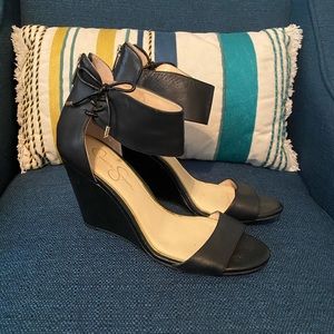 Jessica Simpson heels